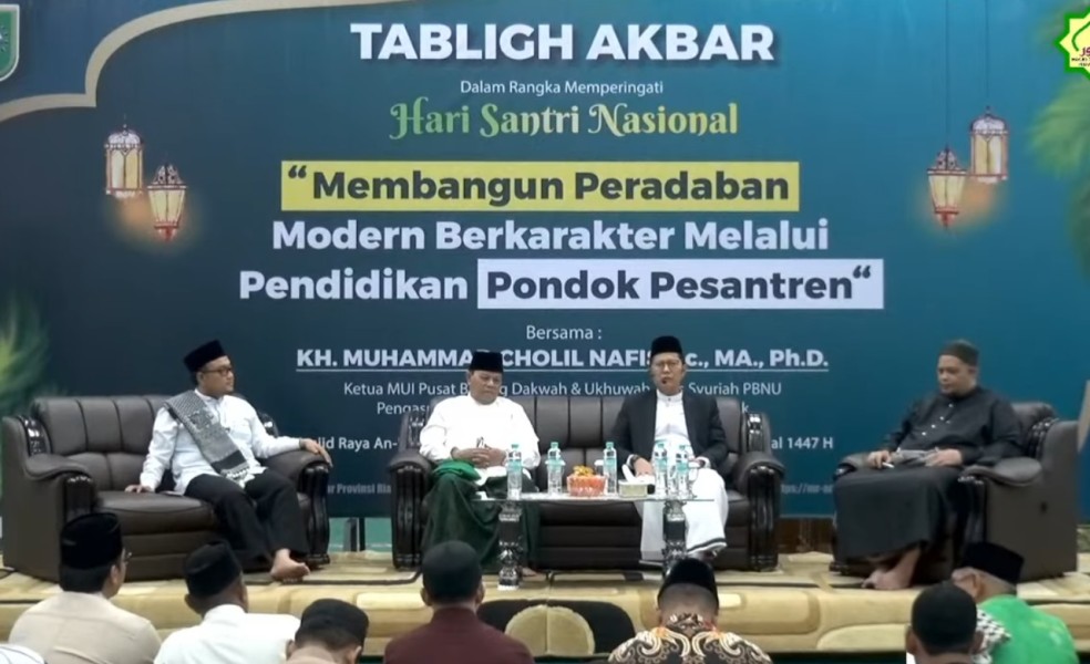 KH Cholil Nafis di Riau: Membela Tanah Air Sama dengan Membela Salat