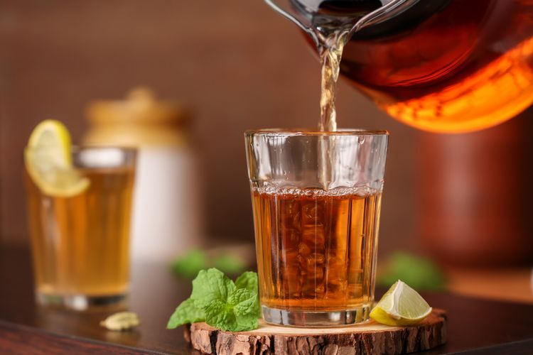 Minum Teh Tawar Ternyata Punya Segudang Manfaat, Salah Satunya Bikin Panjang Umur!