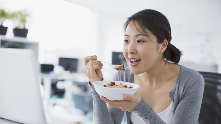 Yang Ingin Diet tapi Takut Perut Keroncongan, Ini 8 Cara Agar Tahan Lapar Seharian