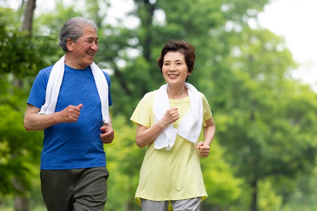 Catat Baik-baik! Ini Tips Paling Ampuh agar Tetap Sehat di Usia 50 Tahun