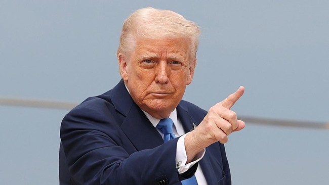 Perang Dagang Trump Dimulai, Indonesia Dikenai 32 Persen Tarif Tambahan