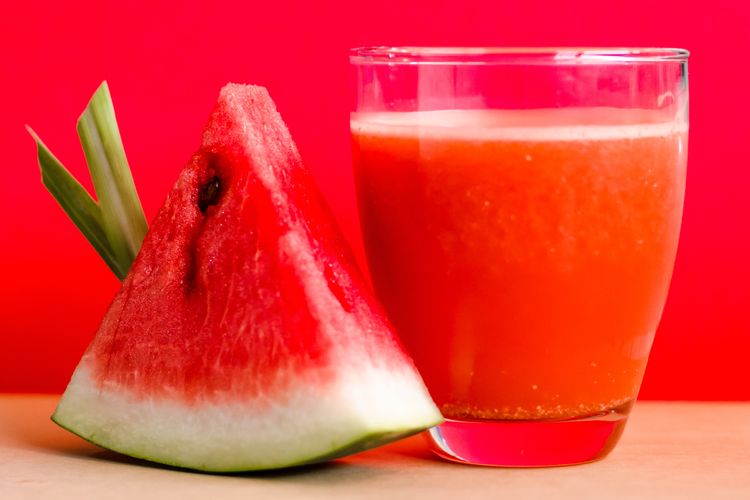 Yang Punya Asam Urat dan Kolesterol Tinggi: Nih 7 Jus Wajib untuk Dikonsumsi!