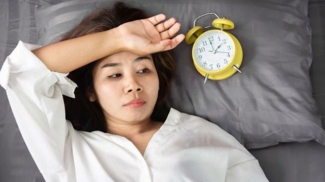 Kenapa Malam Hari Menjadi Waktu Favorit untuk Overthinking?