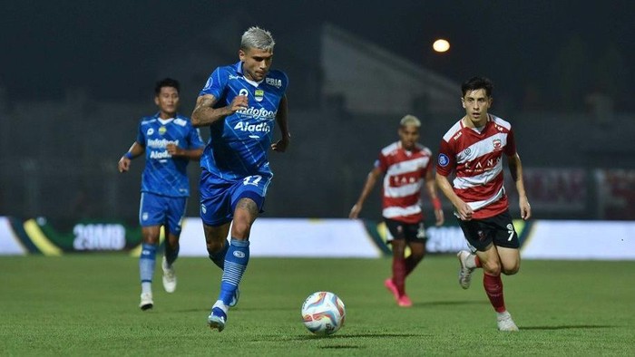 Hari Ini Laga Hidup Mati Melawan Madura FC: Persib Bandung Selangkah Lagi Juara Liga 1