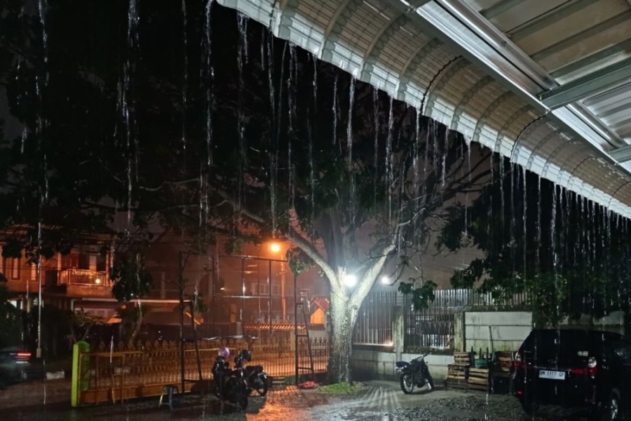 Sebanyak 21 Titik Panas Terpantau di Riau, BMKG Tetap Ingatkan Potensi Hujan Disertai Petir di Malam Hari