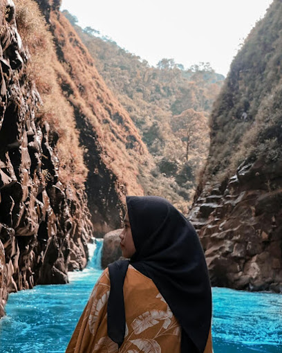 Leuwi Tonjong Garut, Keindahannya Jadi Sorotan Wisatawan karena Alamnya Mirip di Negeri Thailand