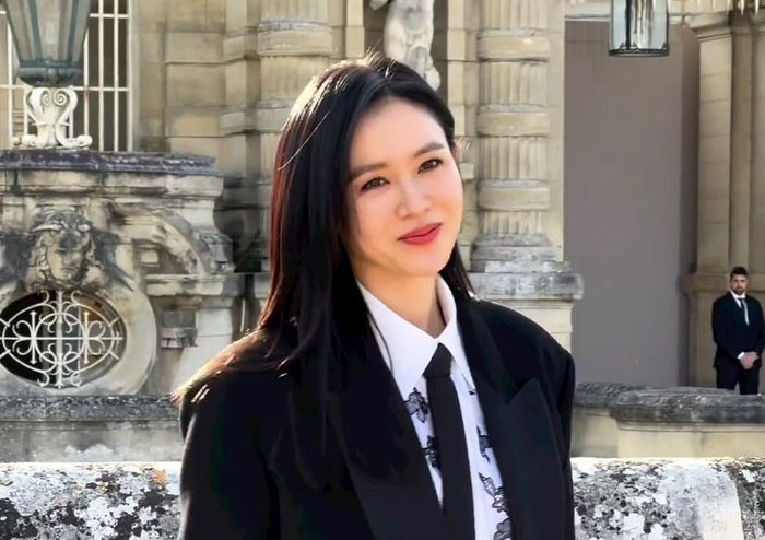 Kabar Gembira! Son Ye Jin dan Lee Byung Hun akan Main di Film Thriller Garapan Park Chan Wook