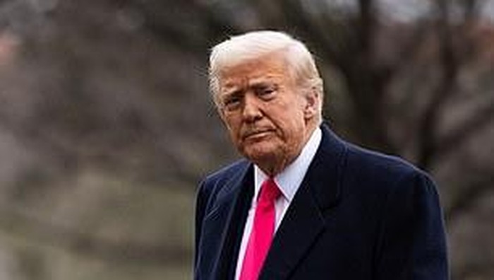 Perang Dagang Dipastikan Memanas Usai Presiden AS Donald Trump Umumkan Tarif Baru