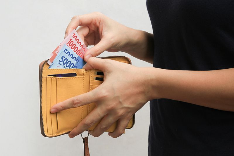 Apakah Wajib Memberi Nafkah kepada Anak Tiri? Apa Dasar Hukumnya?