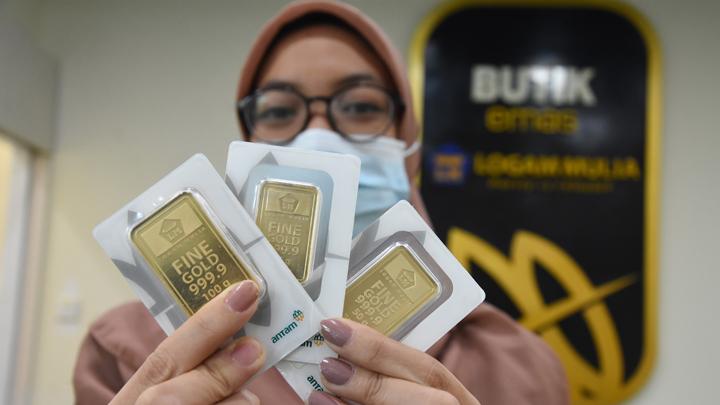 Harga Emas Naik Lagi, Tembus Rekor Termahal!