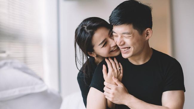Yuk, Mengenal 7 Jenis Pelukan dan Maknanya: Kira-kira Kamu Paling Suka yang Mana?
