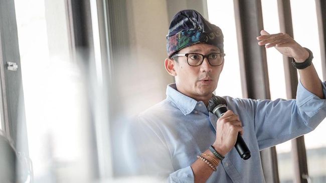 Sandiaga Uno Berharap di Akhir Masa Jabatan Jokowi Tiket Pesawat Bisa Turun