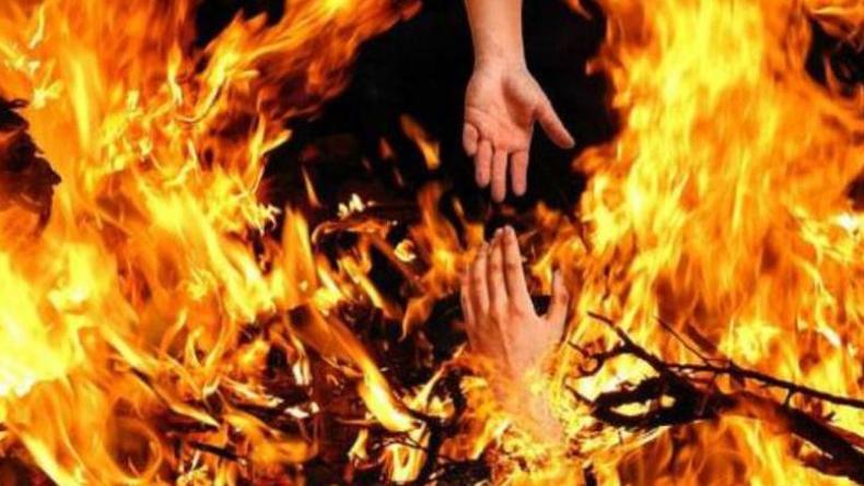 Horor! Berikut Moment Polwan FN Borgol Tangan Suami, Siram Bensin, Lalu Membakar Tisu
