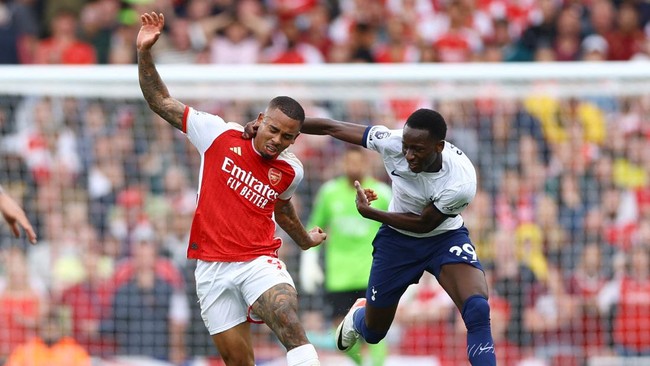Bertahun-tahun Jadi Musuh Bebuyutan, Kini Arsenal Berharap Bantuan Tottenham demi Juara Liga Inggris