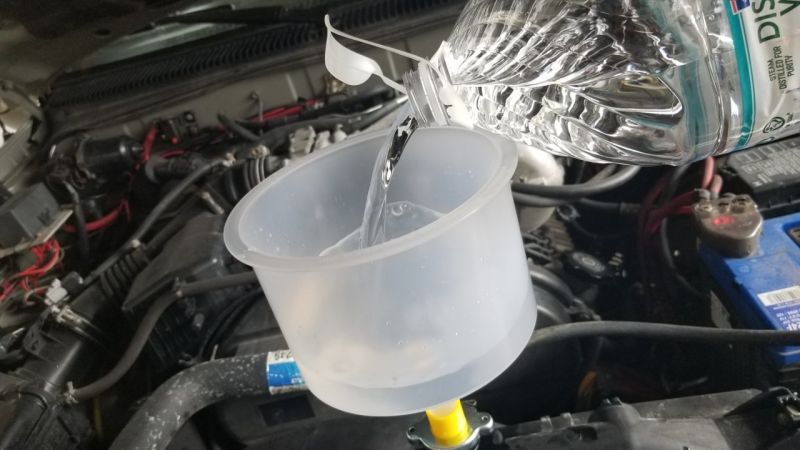 Ingat, Menggunakan Air Bekas AC untuk Radiator Bisa Merusak Mesin Mobil