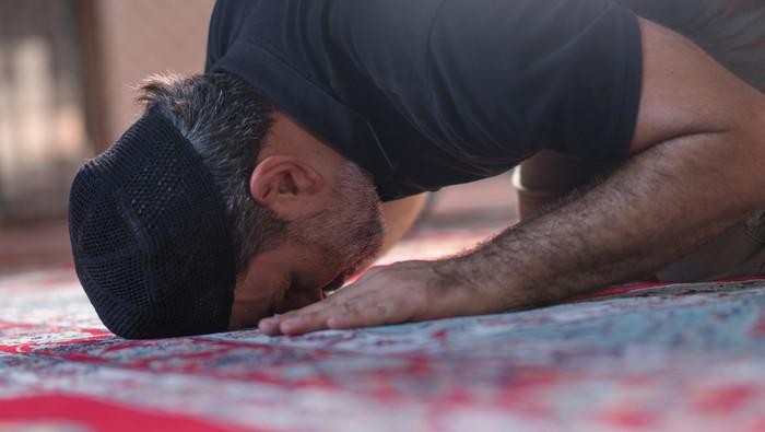 Berikut Niat dan Bacaan Sholat Dhuha Serta Waktu yang Paling Utama untuk Menjalankannya