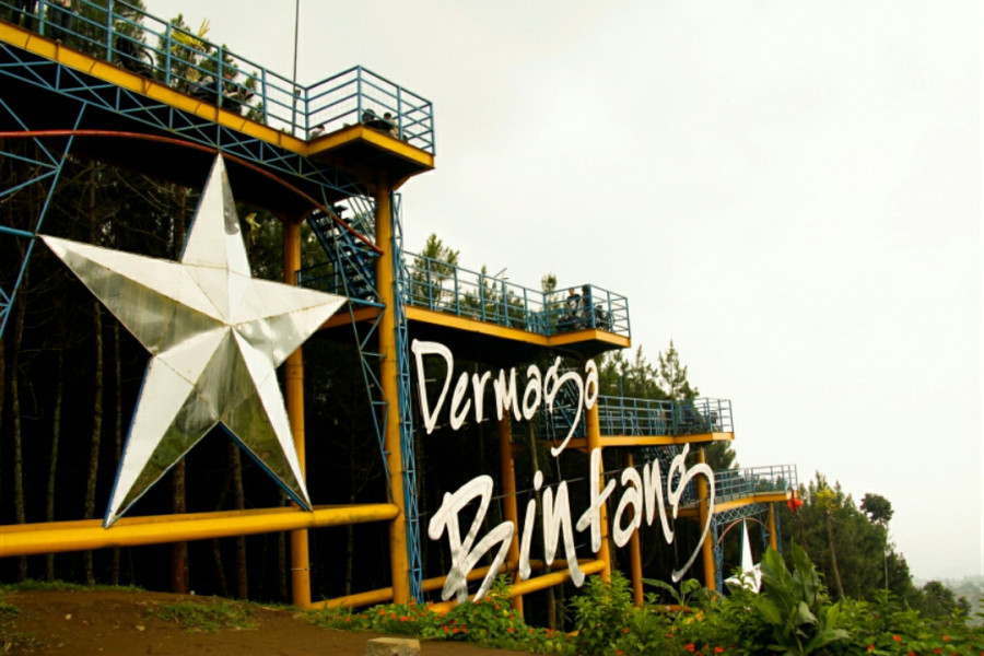 Rasakan Sensasi Tak Terlupakan Menangkap Keindahan Kota Bandung dari Puncak Bukit Moko