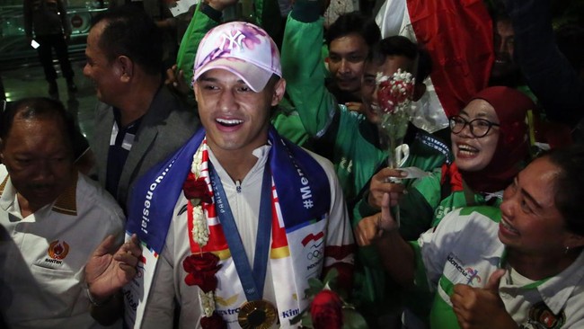Rizki Juniansyah, Atlet Peraih Medali Emas Olimpiade Jadi PNS Kemenpora