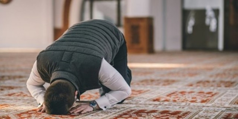 Gerakan Shalat Ternyata Banyak Manfaatnya, Salah Satunya Cegah Penyakit Diabetes Melitus